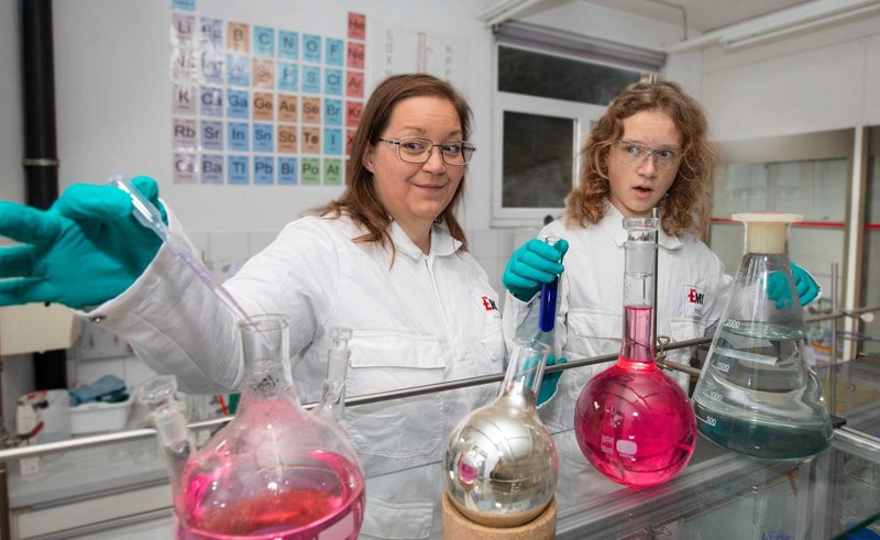 Girl- und Boy-Power trifft Technikfieber – Nationaler Zukunftstag bei der EMS-CHEMIE!