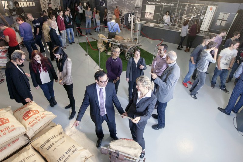 Die beiden Publikumsrenner EMSORAMA und die Ausstellung "EMS-CHEMIE – eine unglaubliche Geschichte" werden um ein Jahr verlängert